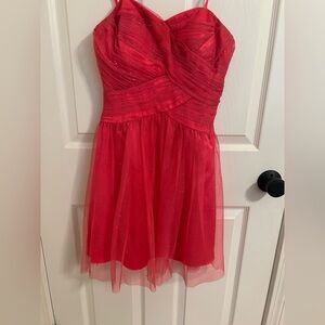 Gorgeous party dress!
Size 3/4 juniors